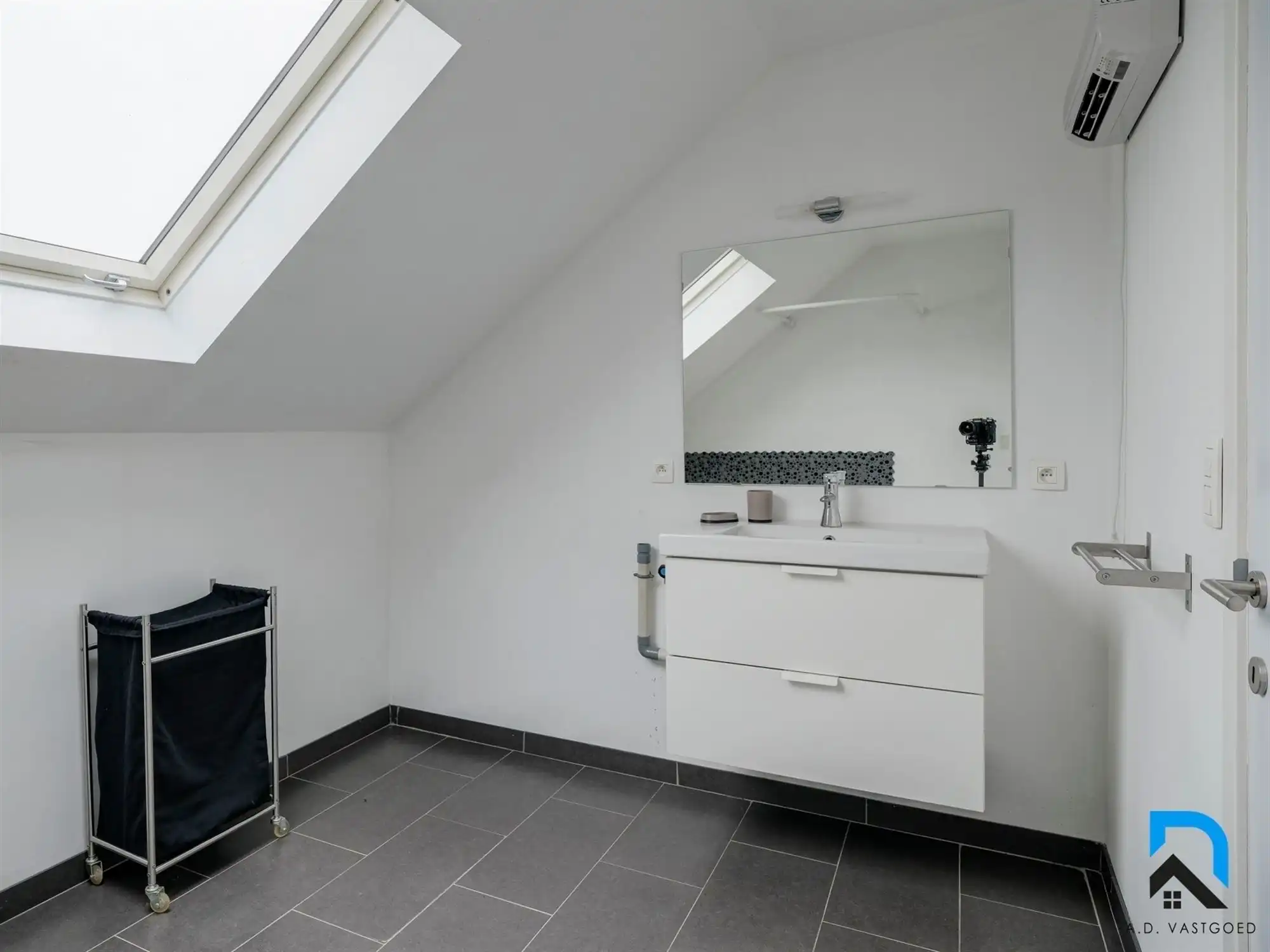 Ruime woning op toplocatie in Munsterbilzen foto 8