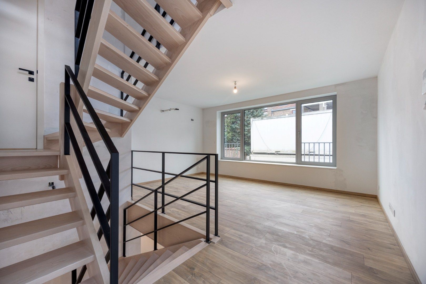 Verkoop onder registratierechten! Nieuwbouwwoning met 3 slaapkamers, 3 badkamers, tuin, terras en autostaanplaats in Tienen – EPC 27 kWh/m² - bewoonbare opp. 17 foto 13