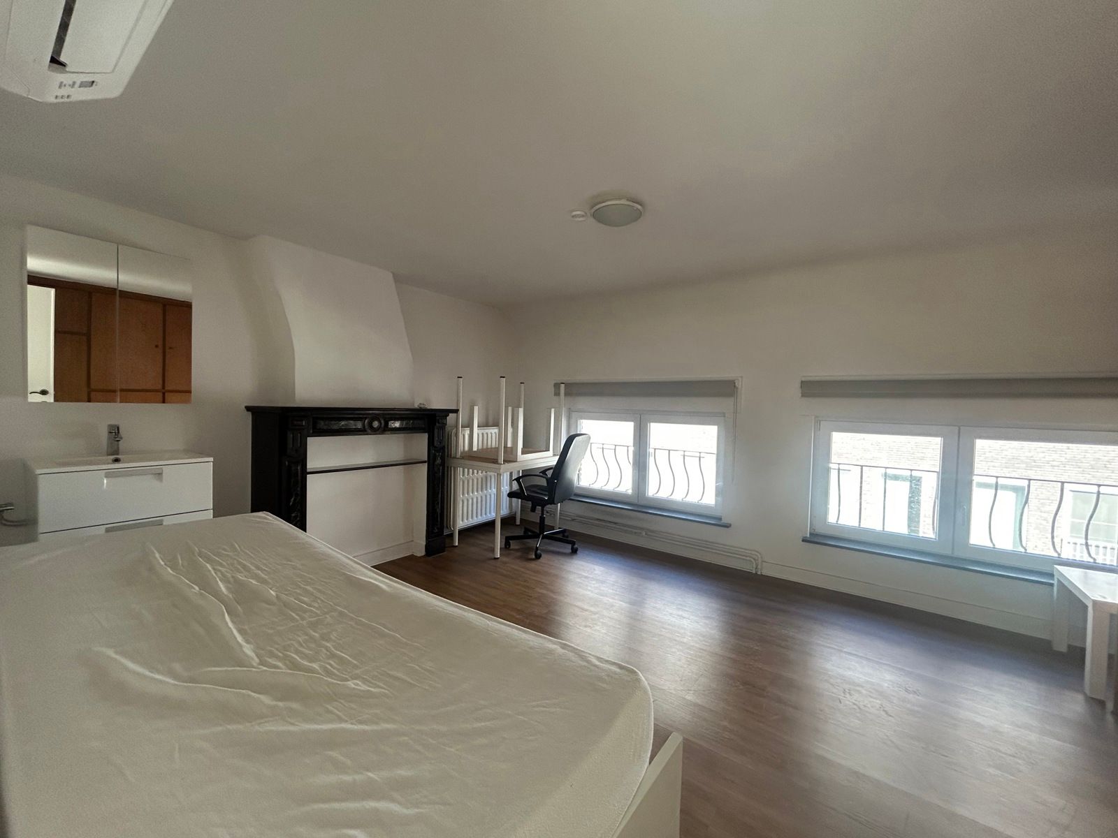 Prachtige woning met grote tuin foto 13