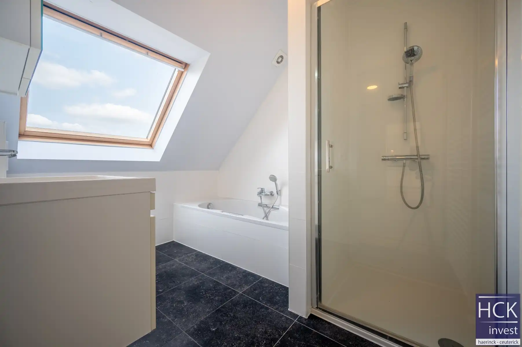 KRUISHOUTEM - Instapklaar 1-SLPK penthouse met magnifiek zicht !! foto 15