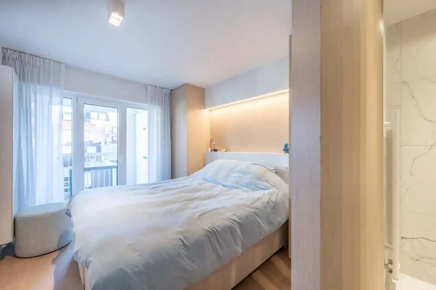 Smaakvol gerenoveerd appartement met ruim terras in hartje Knokke foto 14