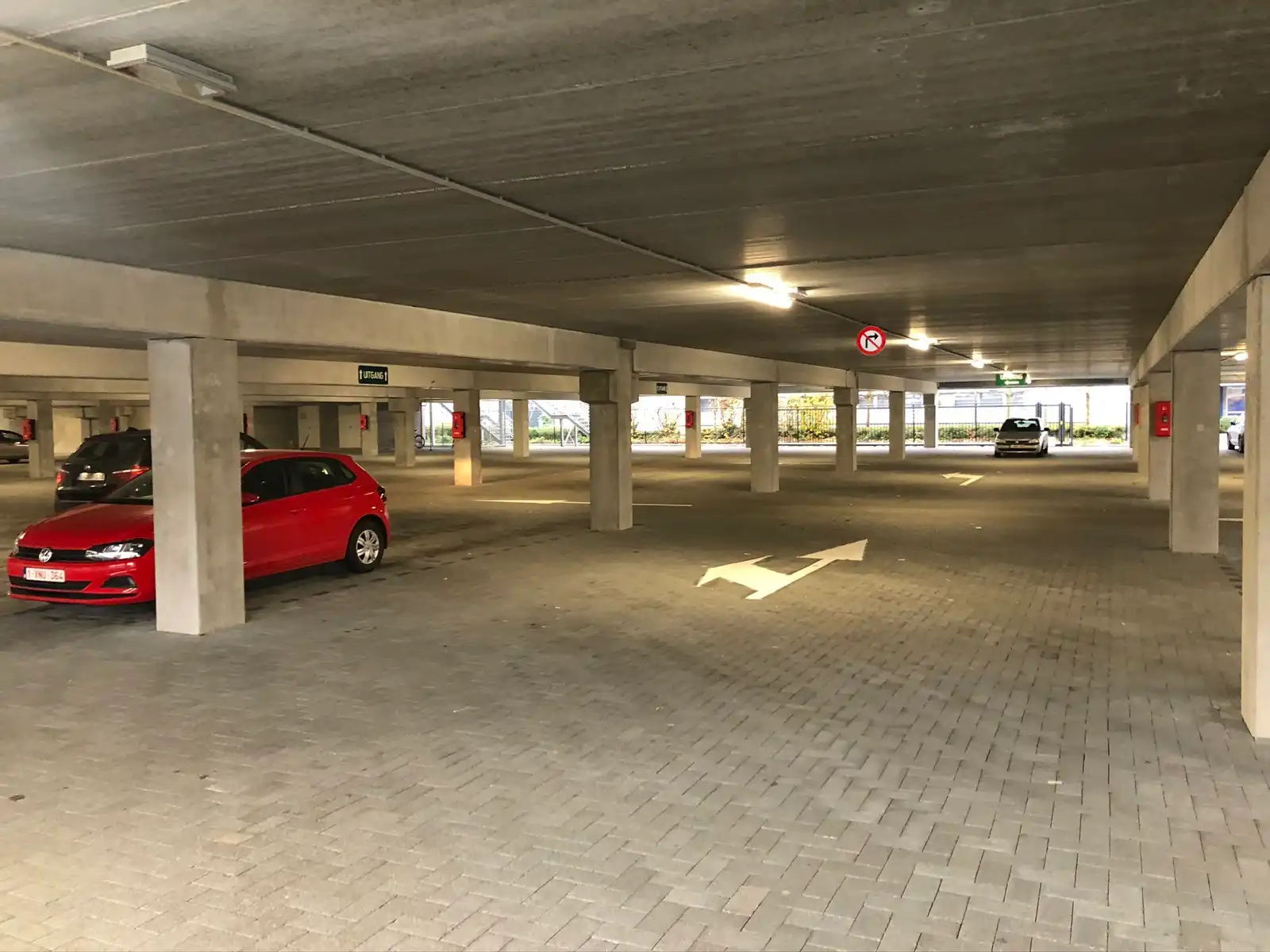 Commerciële ruimte 1.000 m² te huur – Lier foto 7