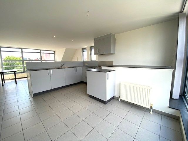 Moderne ruime studio met groot terras in centrum Geel foto 5