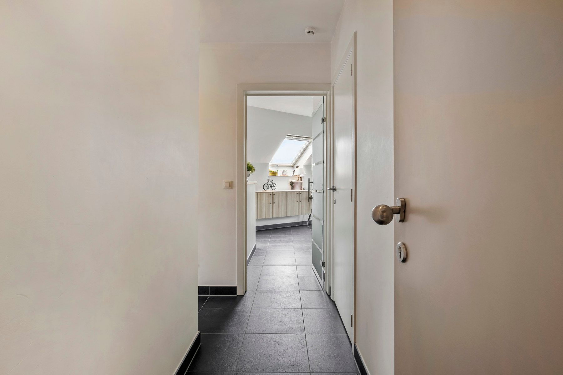 Ruim appartement te Aartrijke foto 14