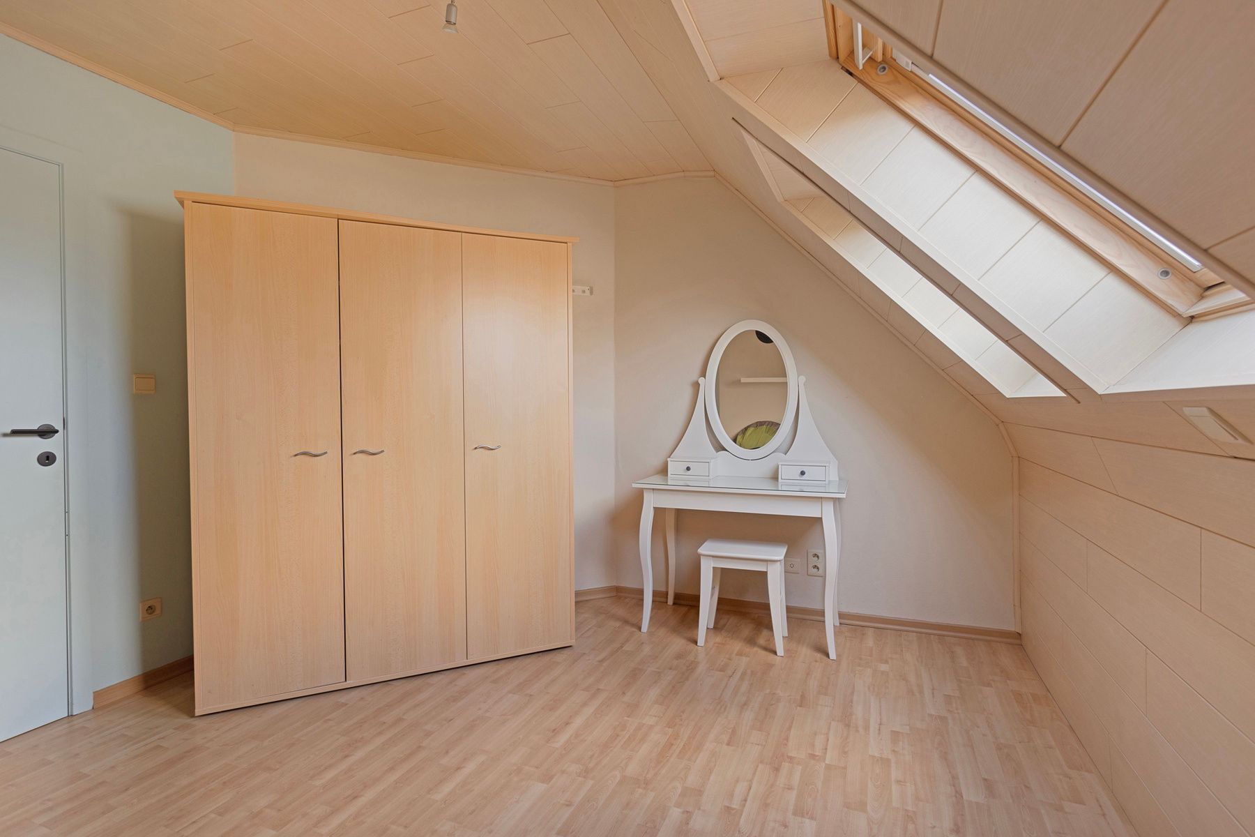 Instapklare woning met 4 slaapkamers ! foto 20