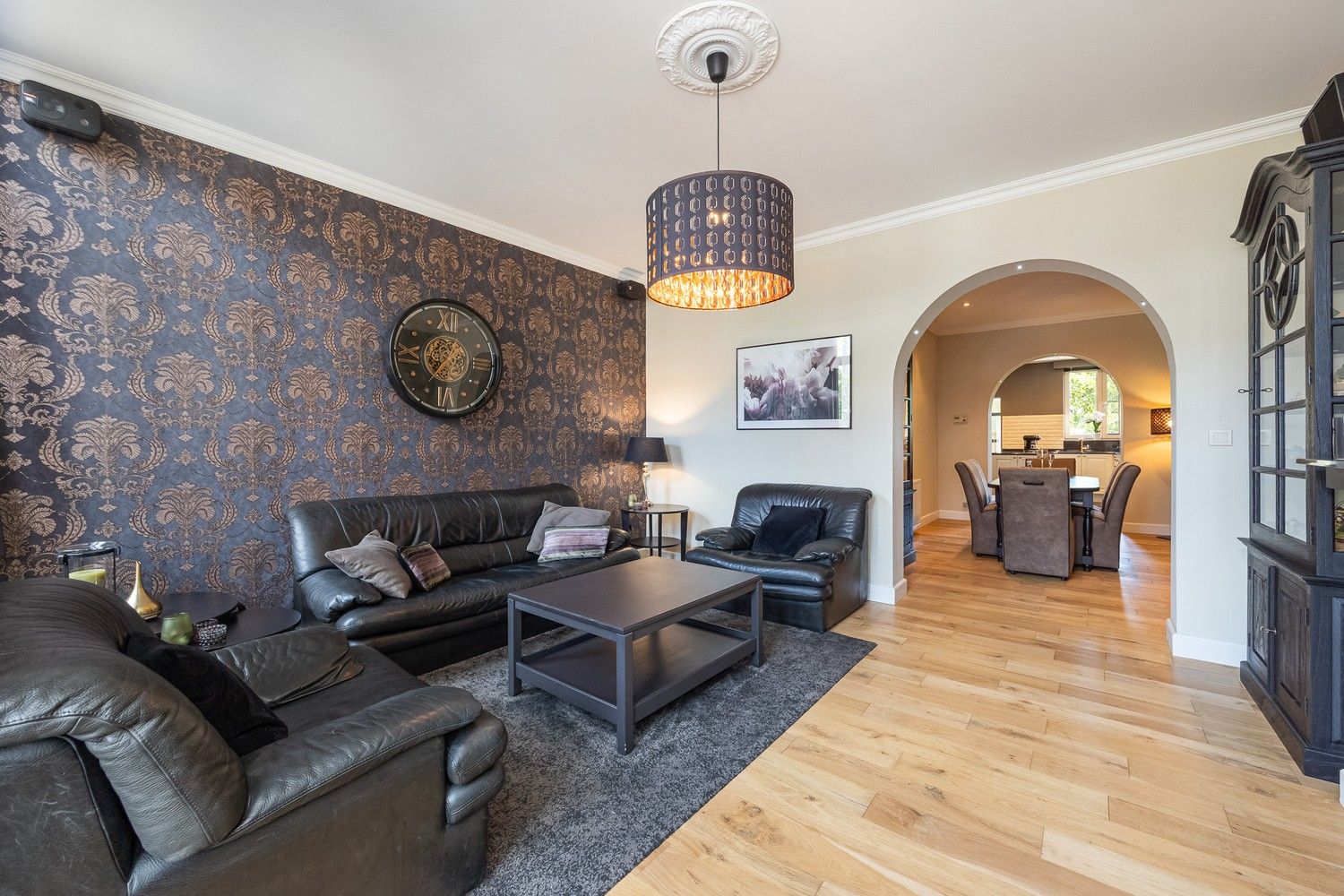 Karaktervol herenhuis met hedendaags comfort en tuin in Deurne foto 10