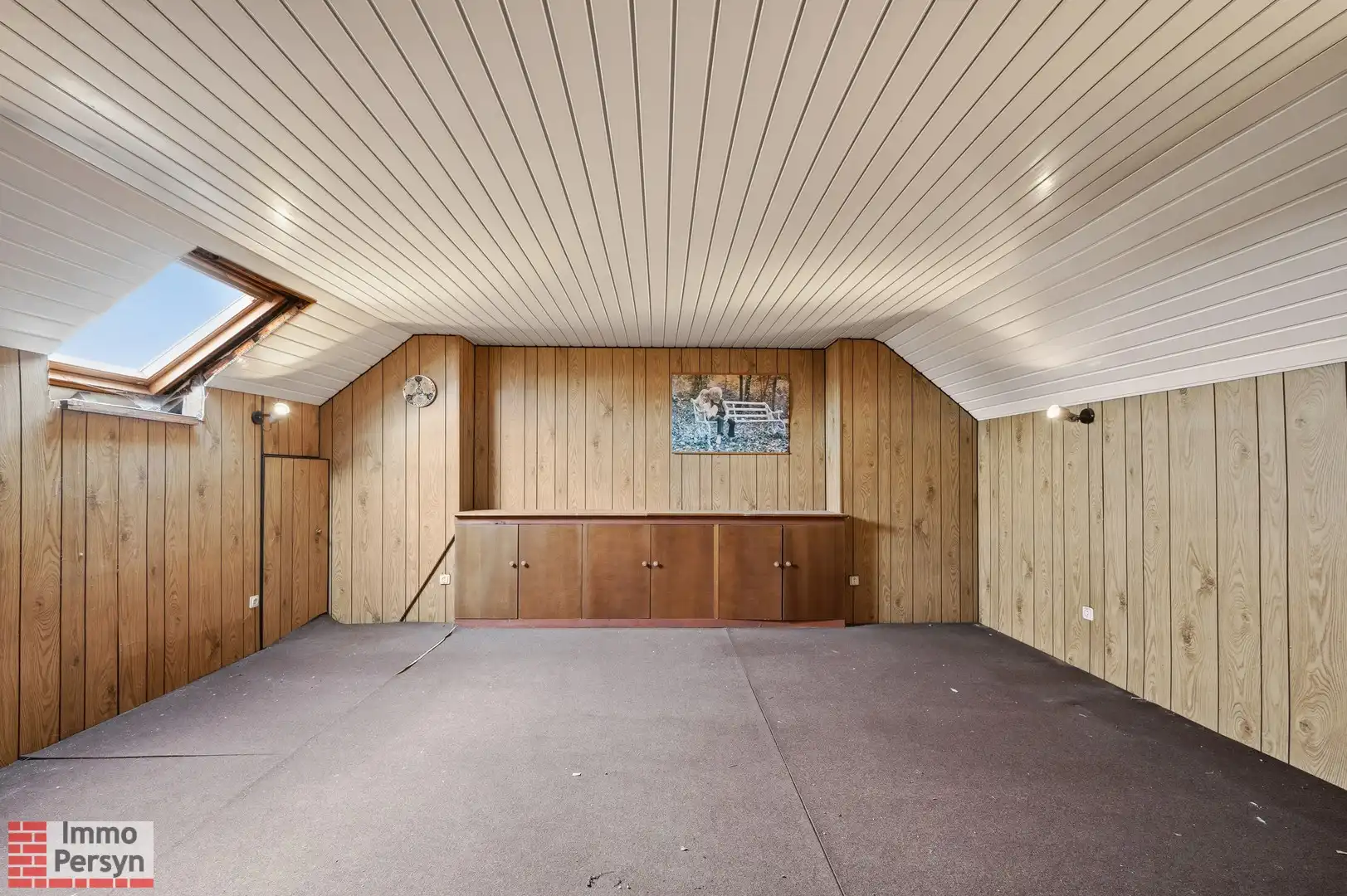 Te renoveren woning met zuidtuin en achteringang met garages foto 15