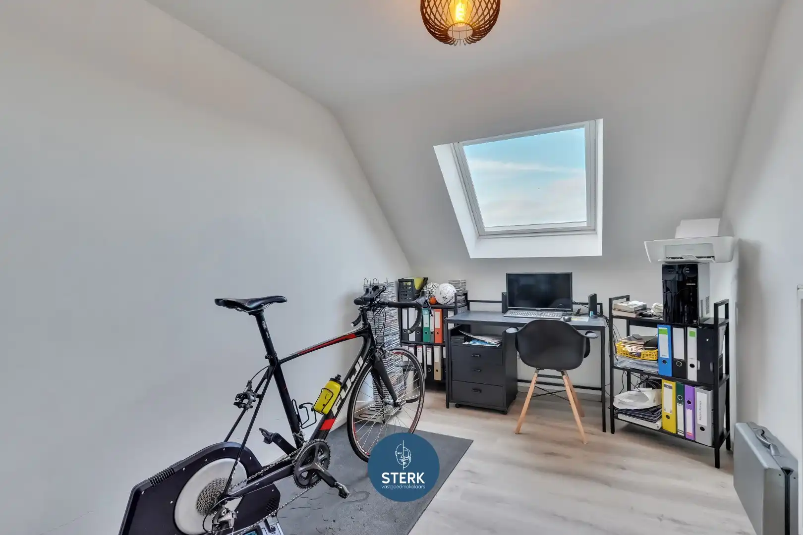 INSTAPKLARE GEZINSWONING MET EPC LABEL A NABIJ DE GRENS TE VELDWEZELT ! foto 14