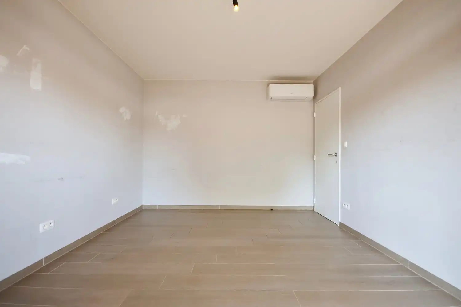 Ruim lichtrijk appartement met 3 slaapkamers en 2 terrassen foto 24
