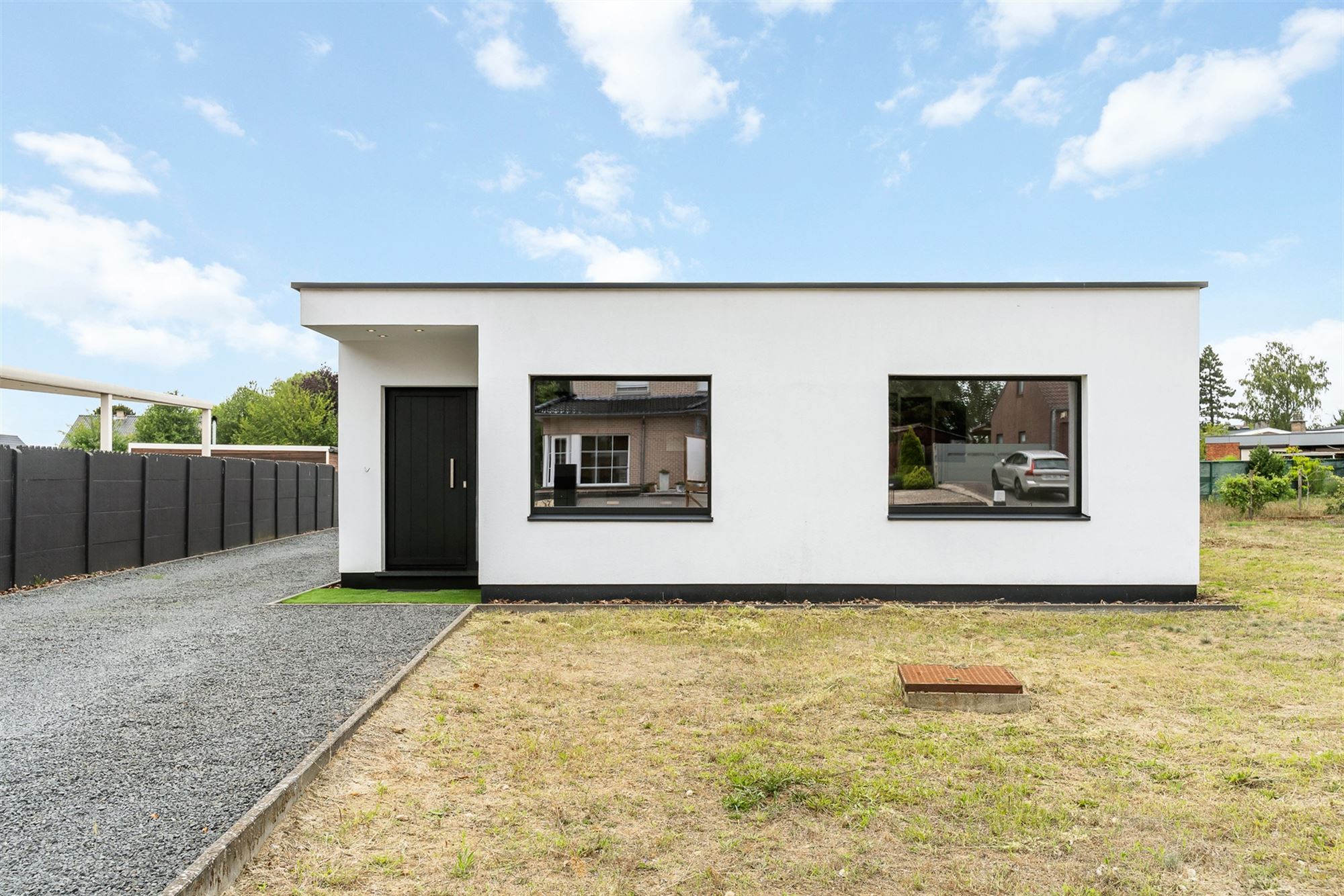 VOLLEDIG GERENOVEERDE WONING MET 2 SLAAPKAMERS GELEGEN OP EEN RUIM PERCEEL VAN 12A10CA TE BERKENBOS IN HEUSDEN-ZOLDER foto 25