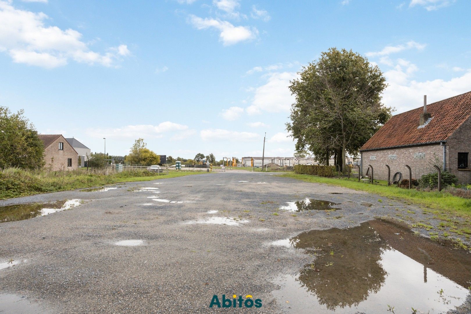 Landelijk gelegen bouwgrond met westelijke oriëntatie foto 6