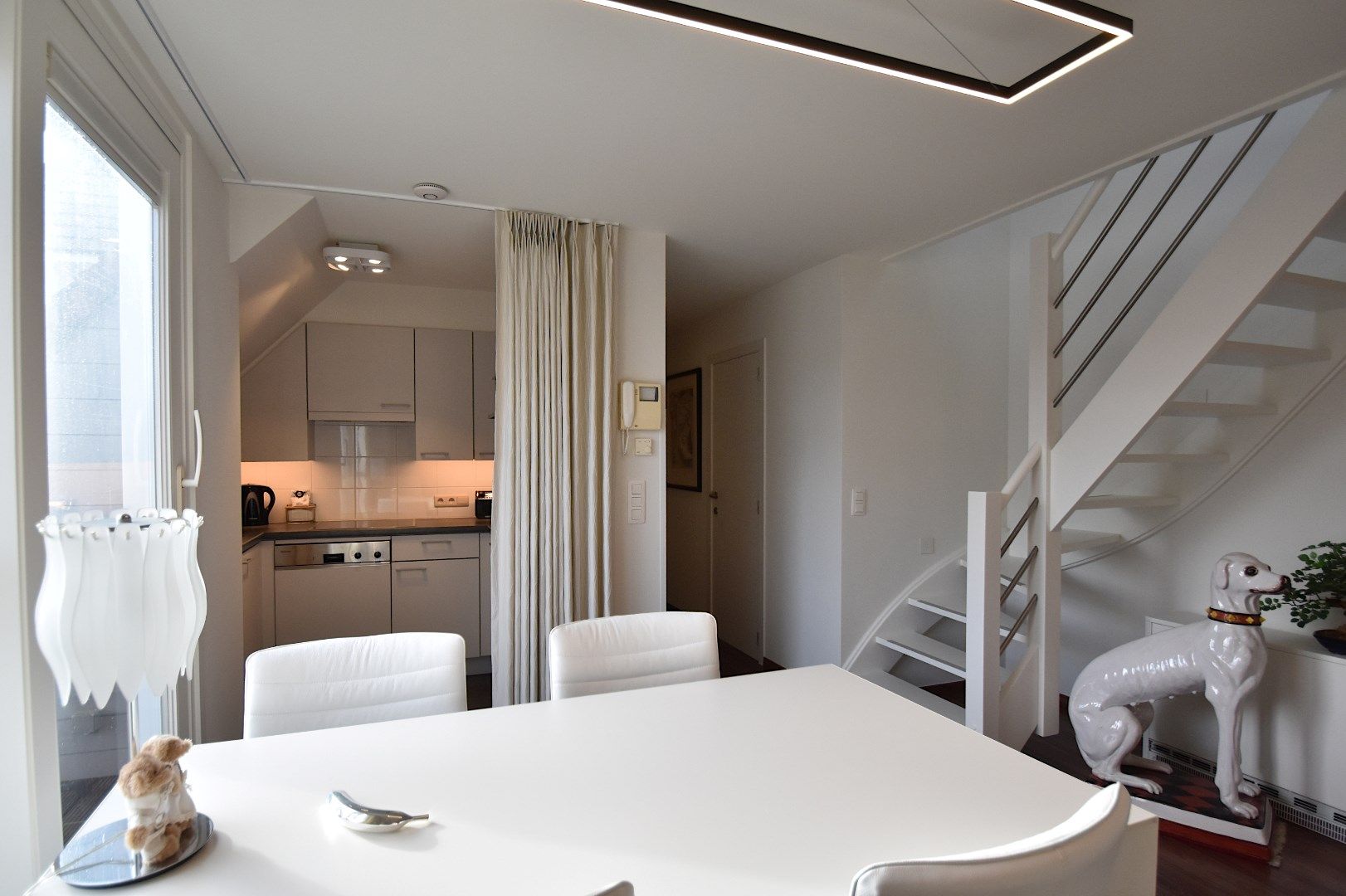 Luxueus, afgewerkt duplex appartement met 3 slaapkamers. foto 11
