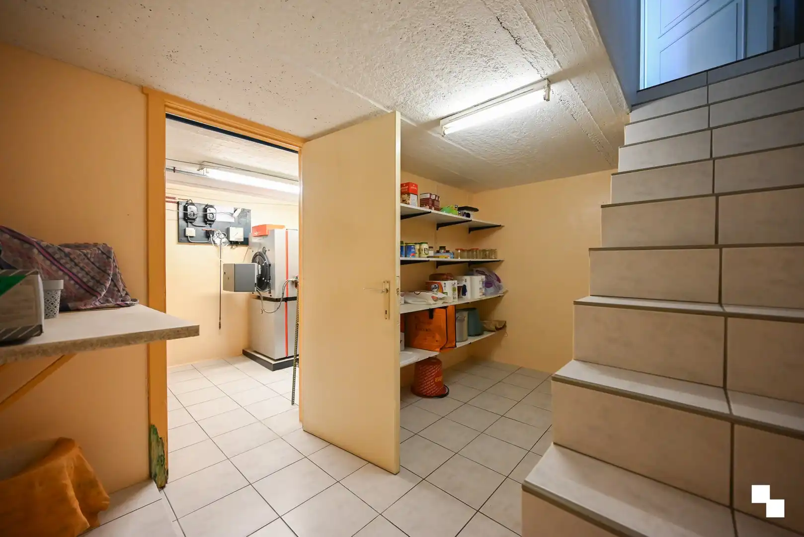 Vrijstaande woning met een heerlijk landelijke ligging te Ingelmunster foto 12