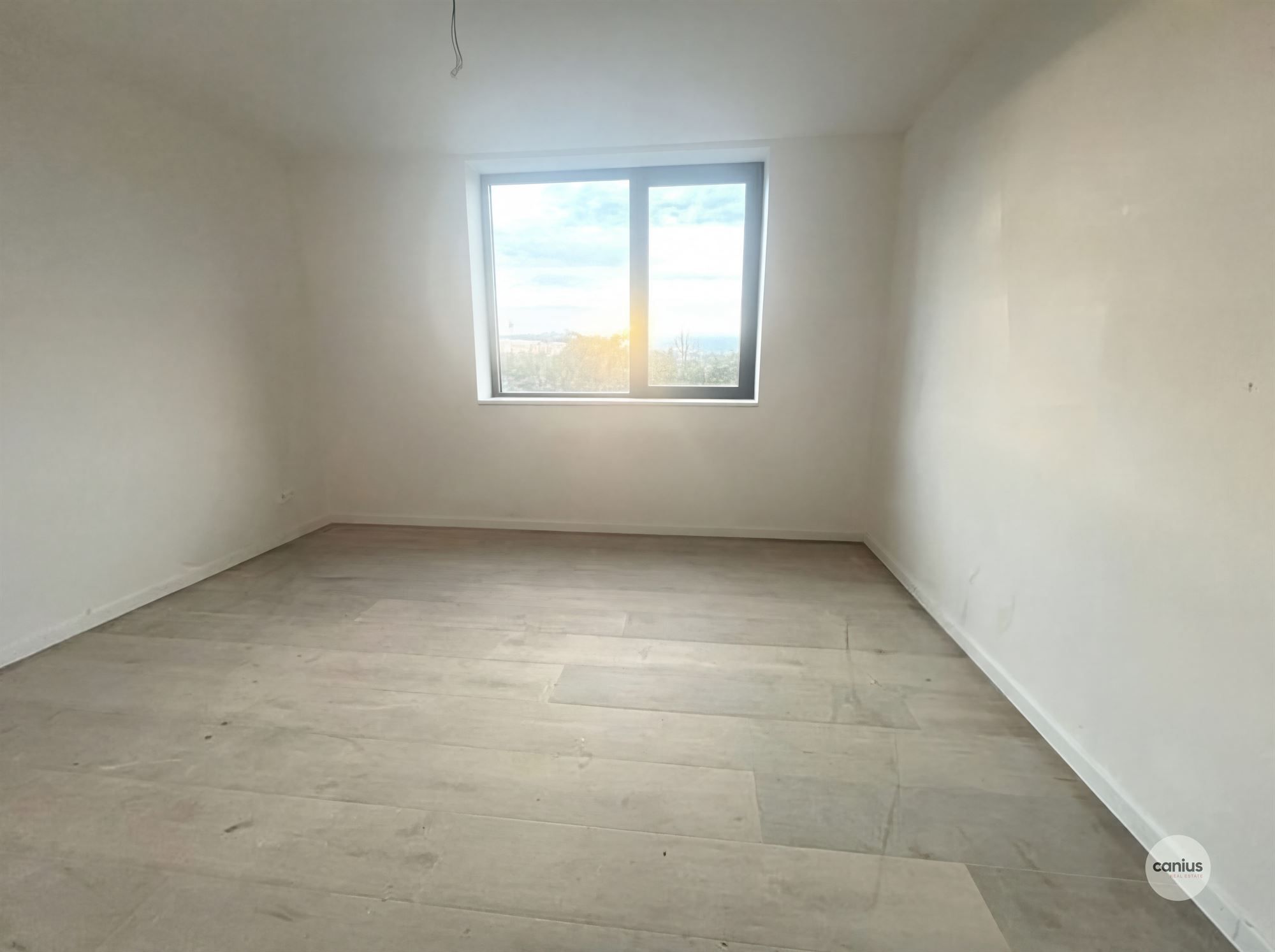 KNAPPE NIEUWBOUWWONING MET 3 SLPKS foto 10