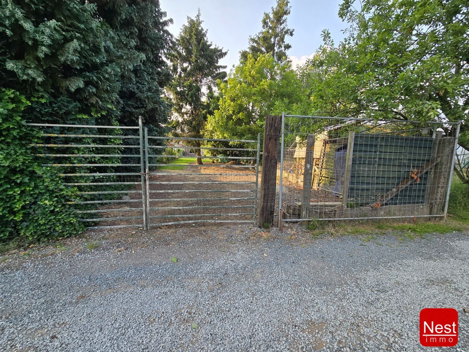 Te renoveren woning met groot potentieel foto 19