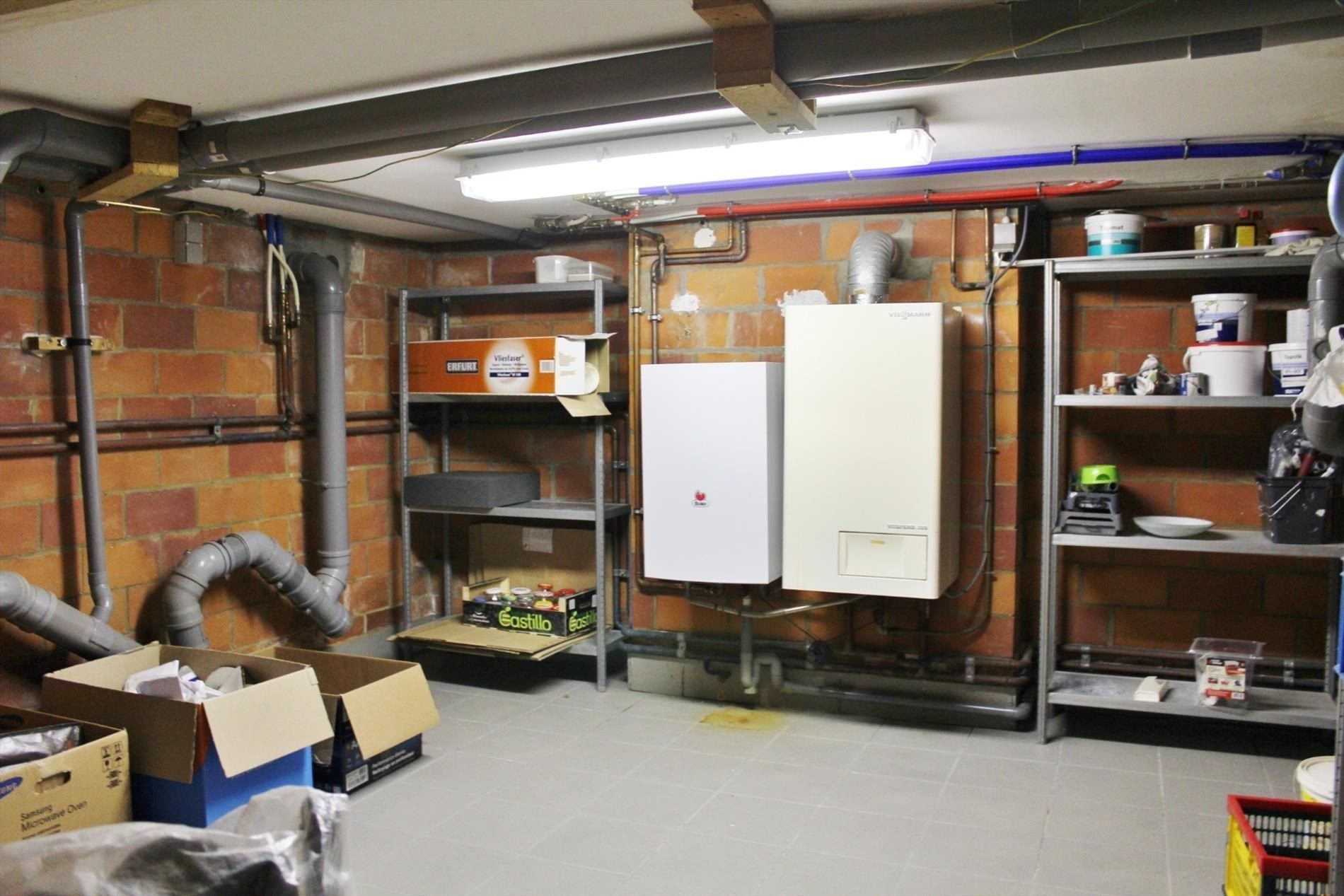 Ruime stadswoning met 2 slaapkamers en garage foto 9