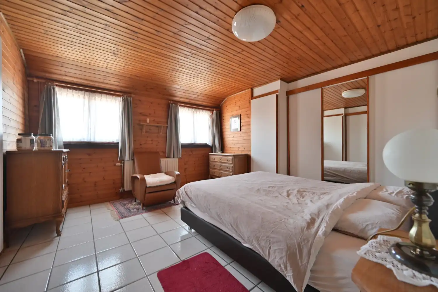 Op te frissen woning met atelier in het centrum van Lananken foto 9