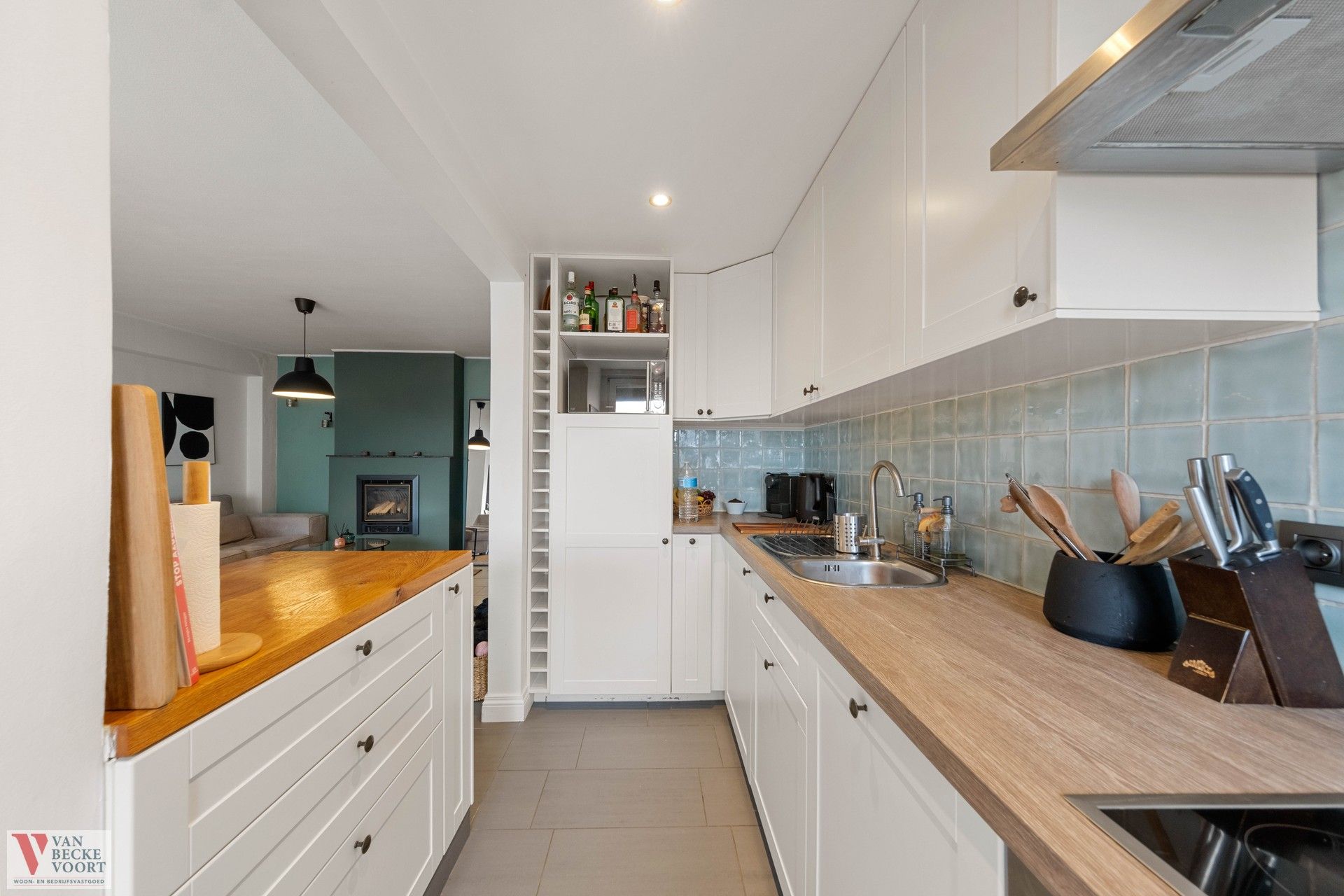Gerenoveerd appartement in een residentiële buurt foto 5