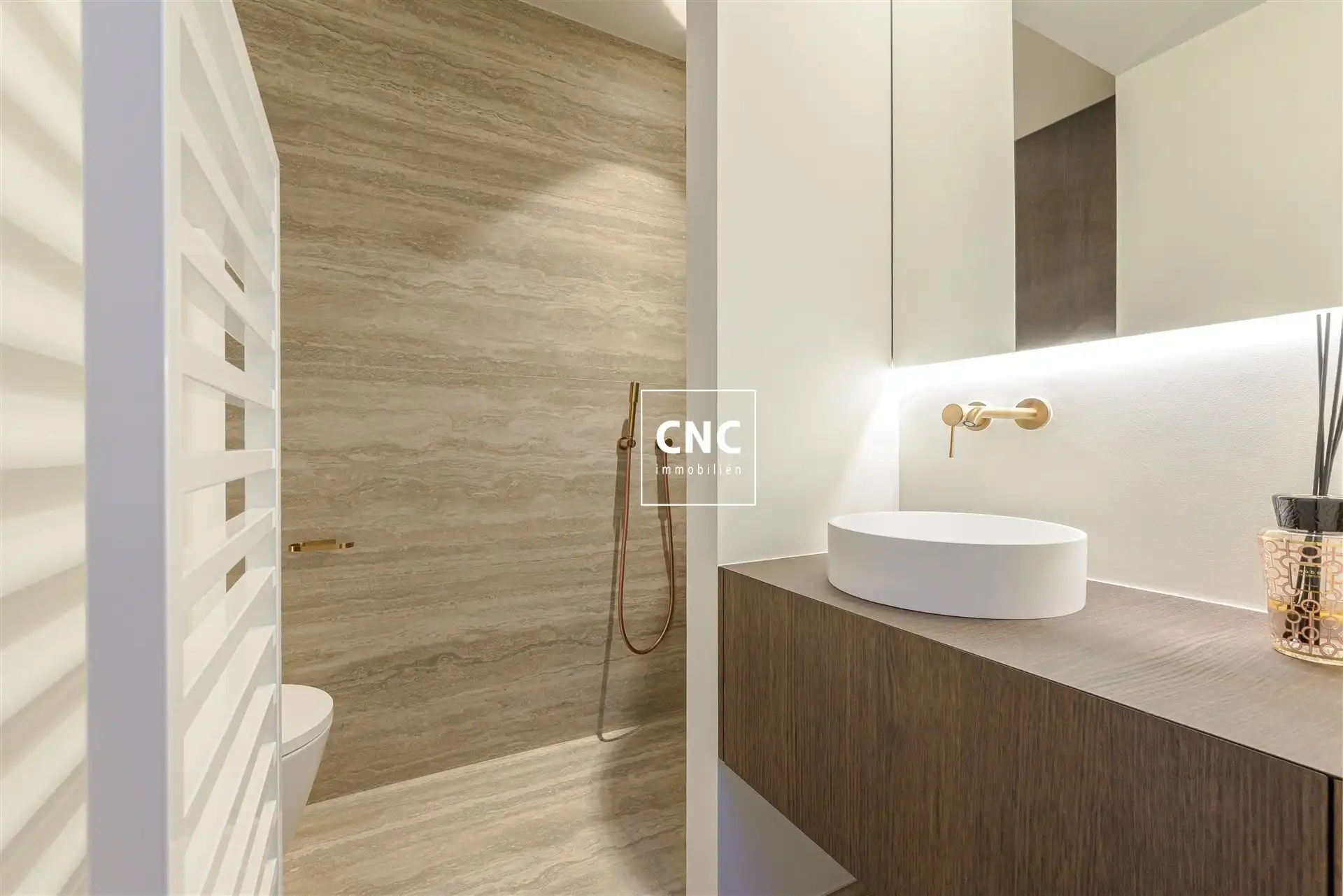 Exceptioneel nieuwbouw duplex-appartement in het hart van het Zoute met prachtig zicht op de typische Zoute-gevels foto 27