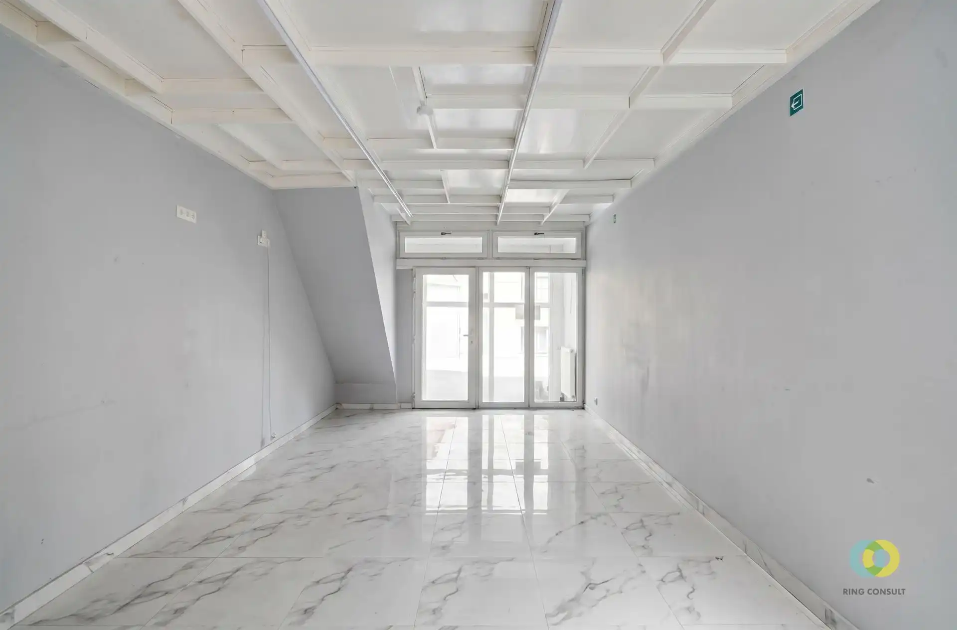 Huis met koer en drie slaapkamers mogelijk foto 8