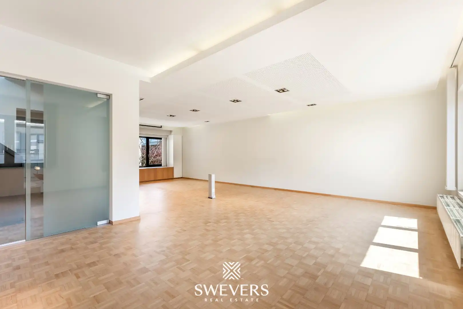 Veelzijdig handelspand op toplocatie in het centrum van Beringen foto 8