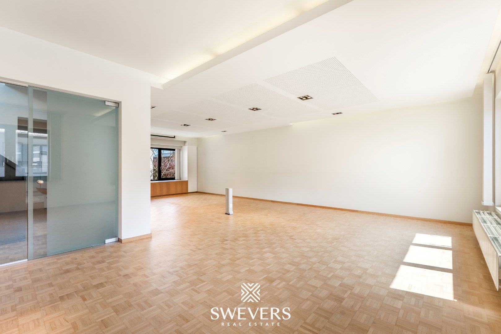 Veelzijdig handelspand op toplocatie in het centrum van Beringen foto 8