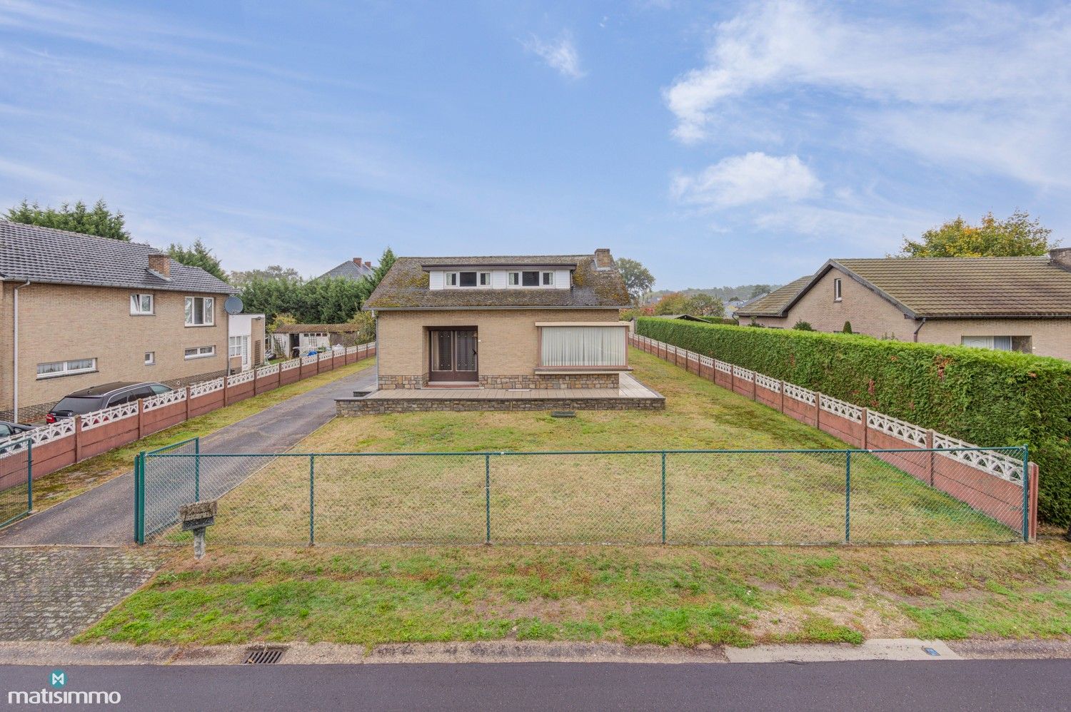 Hoofdfoto van de publicatie: GELIJKVLOERSE WONING MET TAL VAN MOGELIJKHEDEN OP RUSTIGE, GROENE LOCATIE TE DIEPENBEEK