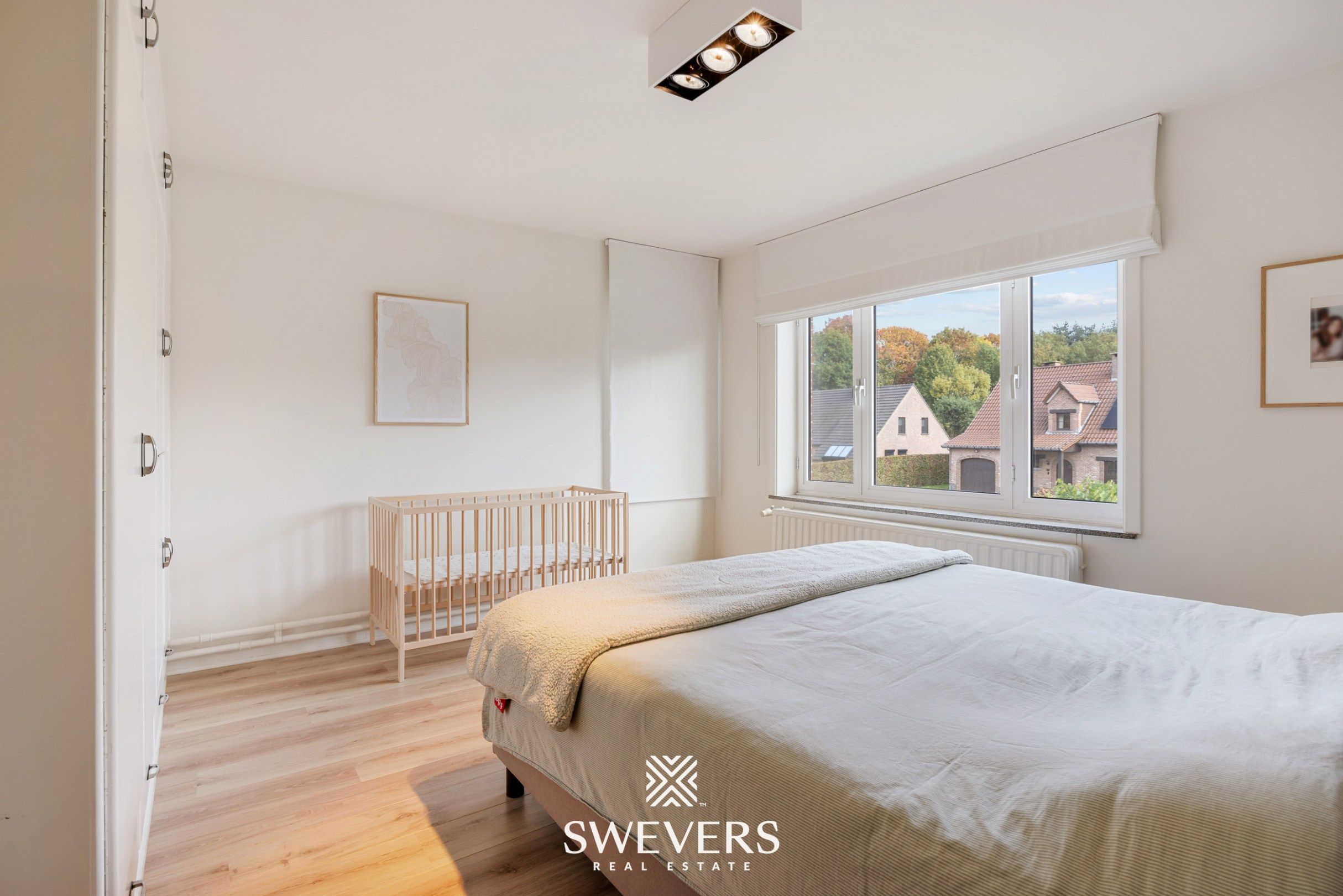 Gerenoveerde woning op 27 are en vergunde stal van 147 m² foto 18