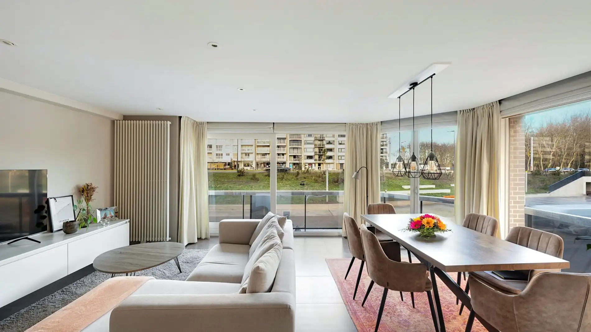 Mooi appartement met veel licht vlakbij het strand foto 2