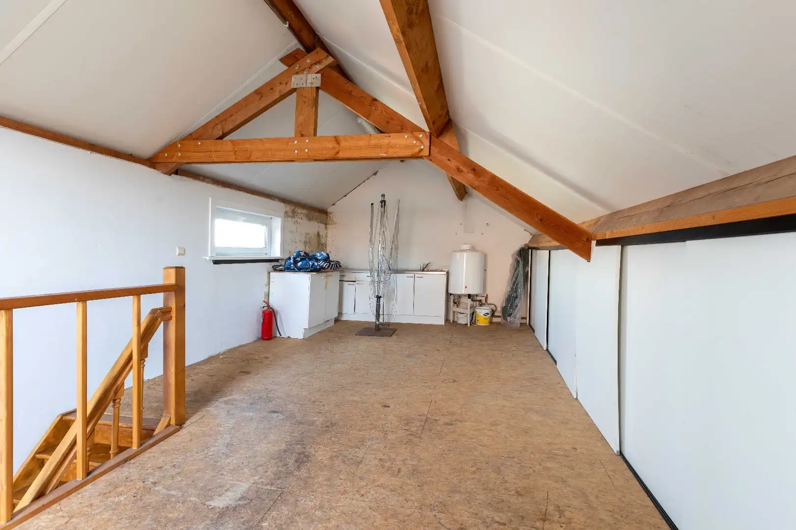 Opbrengsteigendom met handelszaak, atelier en 3 woningen foto 22