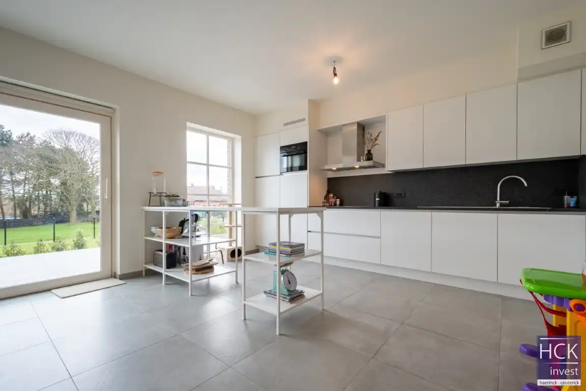 KRUISHOUTEM - Rustig gelegen ruime woning met groenzicht! foto 12