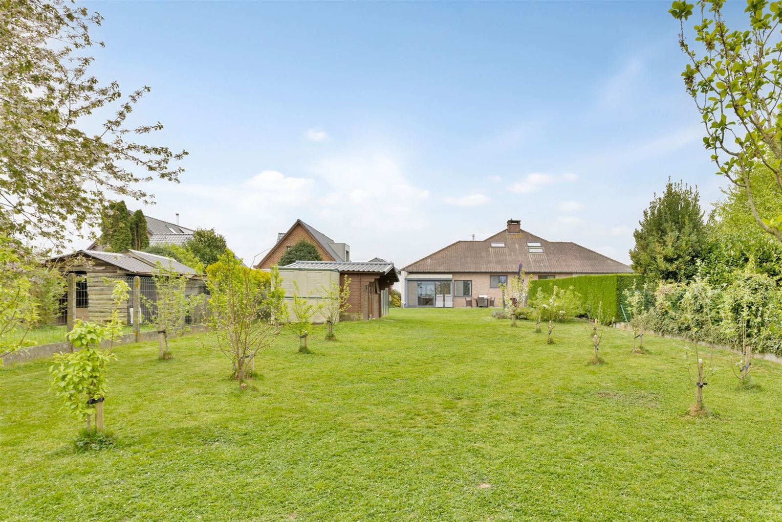Ruime 3 gevel met 4 slaapkamers foto 27