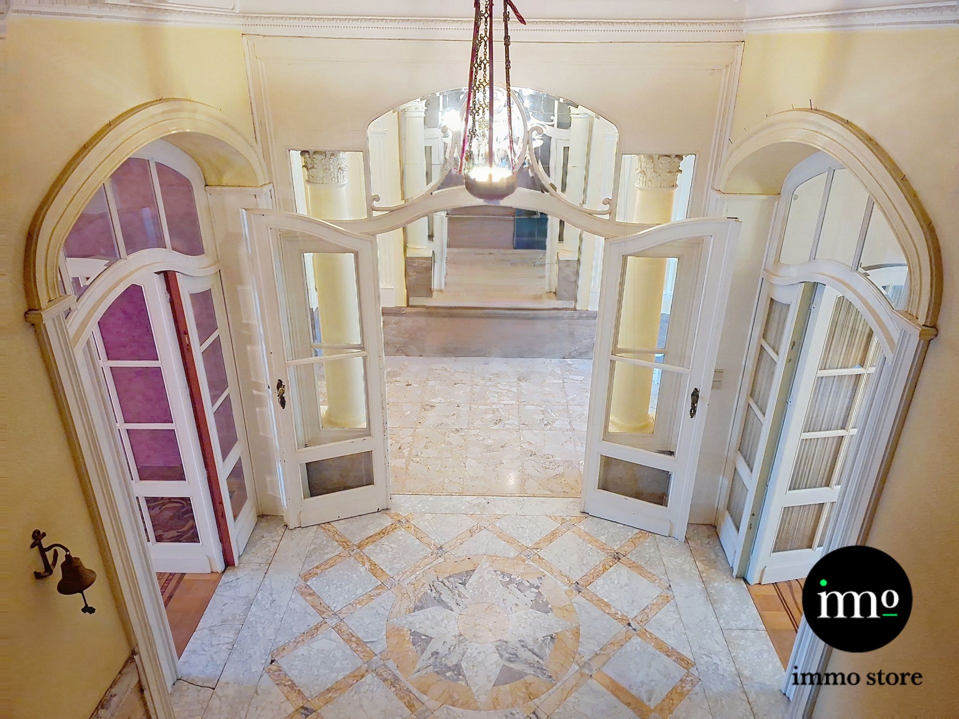 Hôtel de Maître (1916) in Eclectische Art Deco-stijl foto {{pictureIndex}}