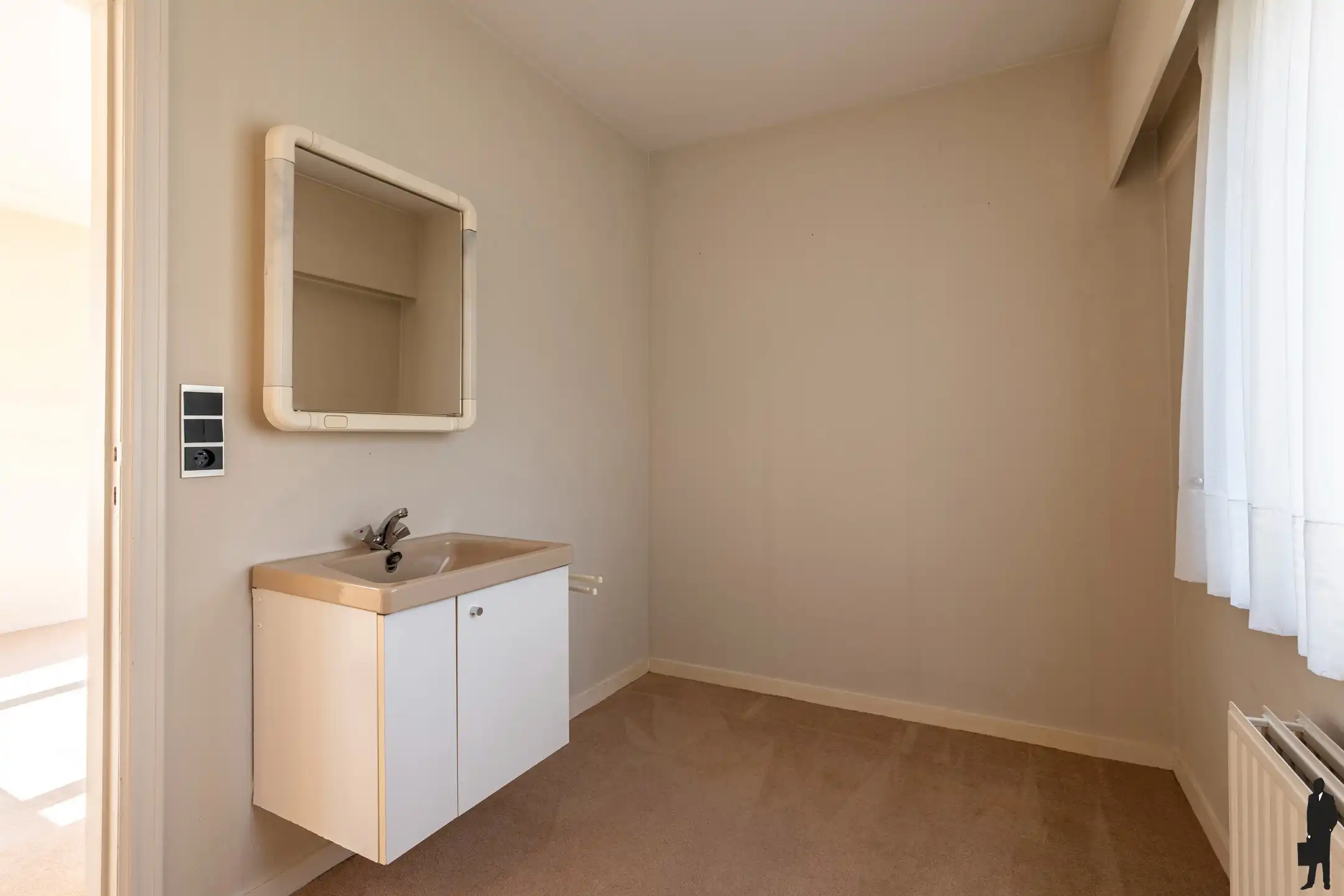 Gelijkvloerse woning met renovatiepotentieel op ca. 1.720 m² foto 13