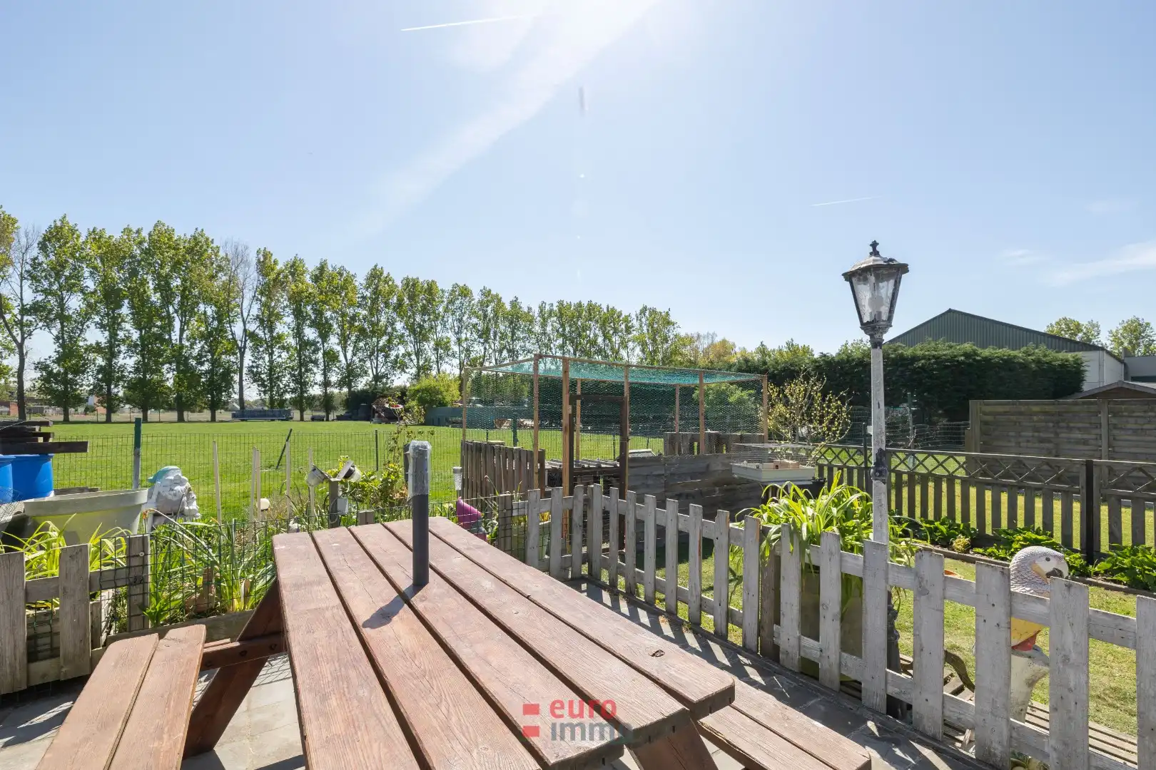 Ruime rijwoning met 4 slaapkamers in het pittoreske Ramskapelle foto 17