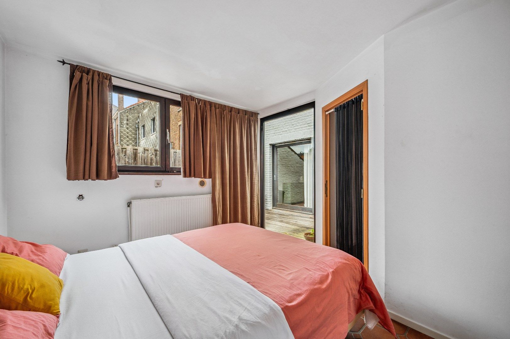 Opbrengsteigendom met 2 appartementen en een handelspand in het hart van Tienen foto 18