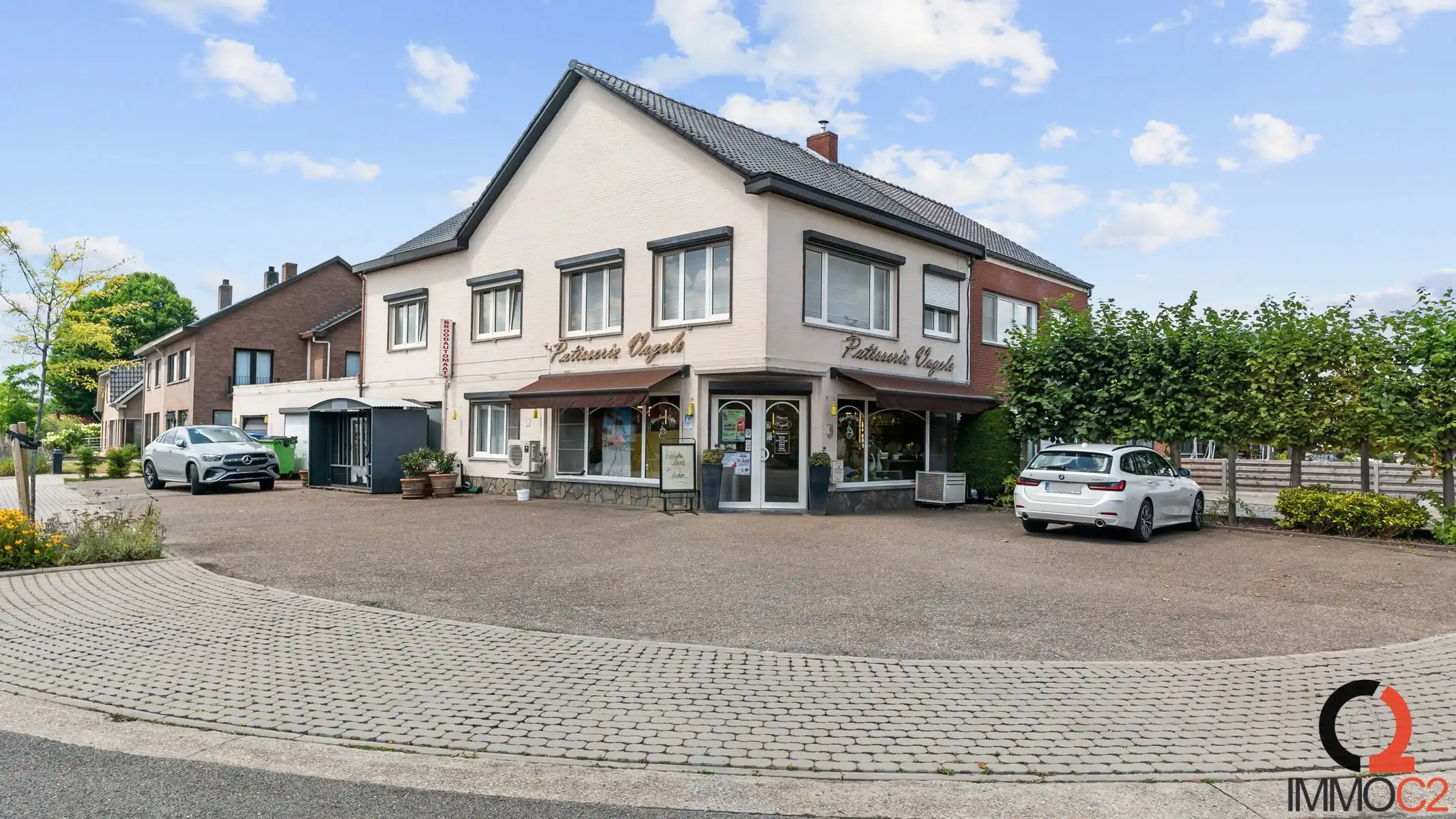 Hoofdfoto van de publicatie: Gebouw te koop