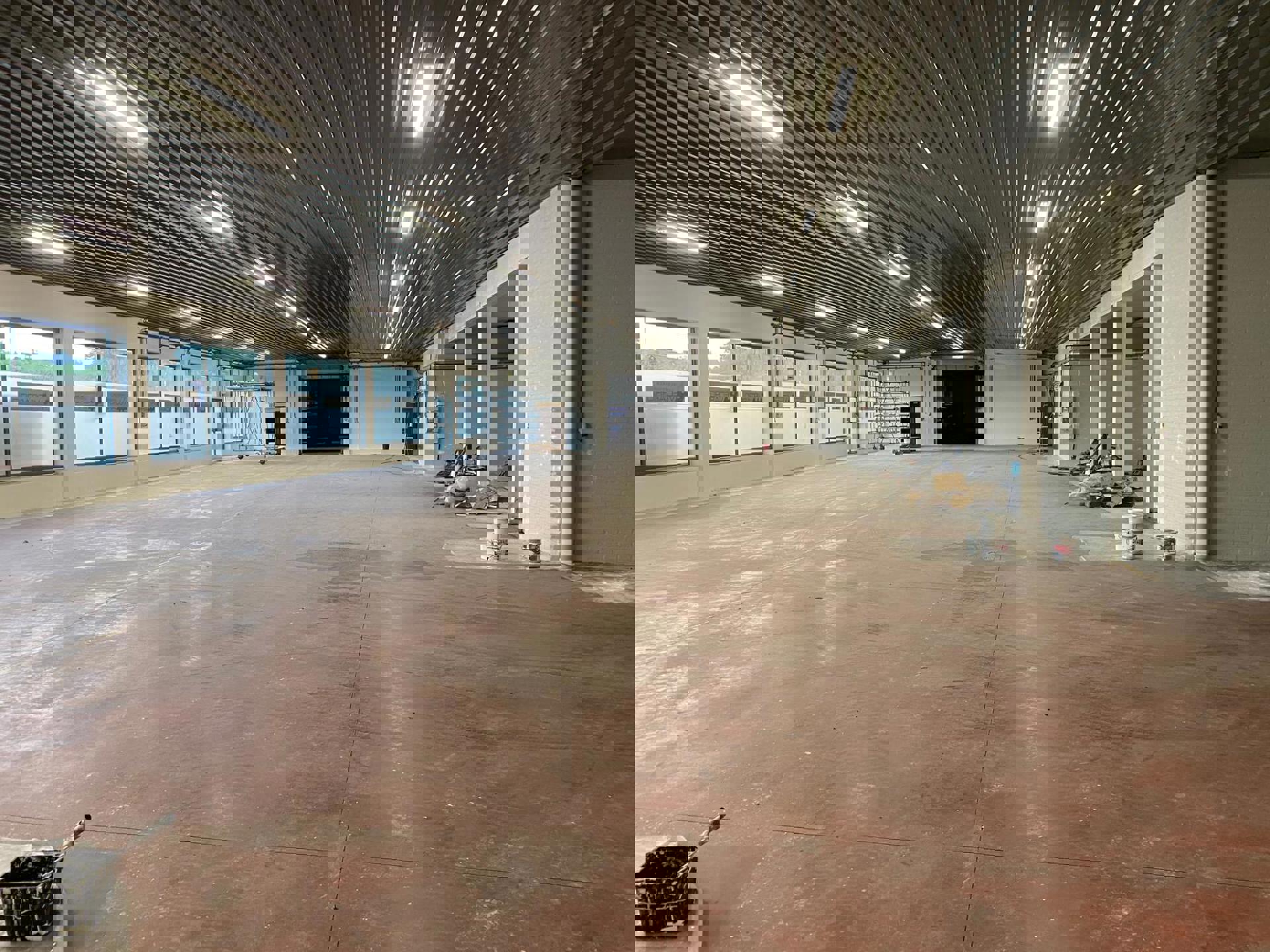 GENK TE HUUR: Grote bedrijfshal-Kantoor-Conciërgewoning foto 8