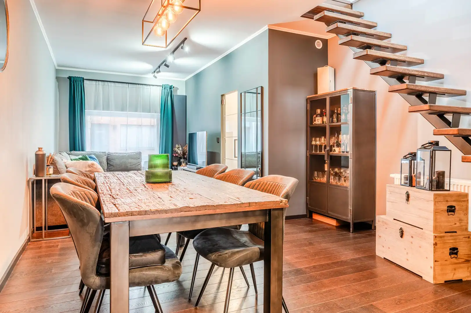 Gezellige starterswoning met garage. foto 2