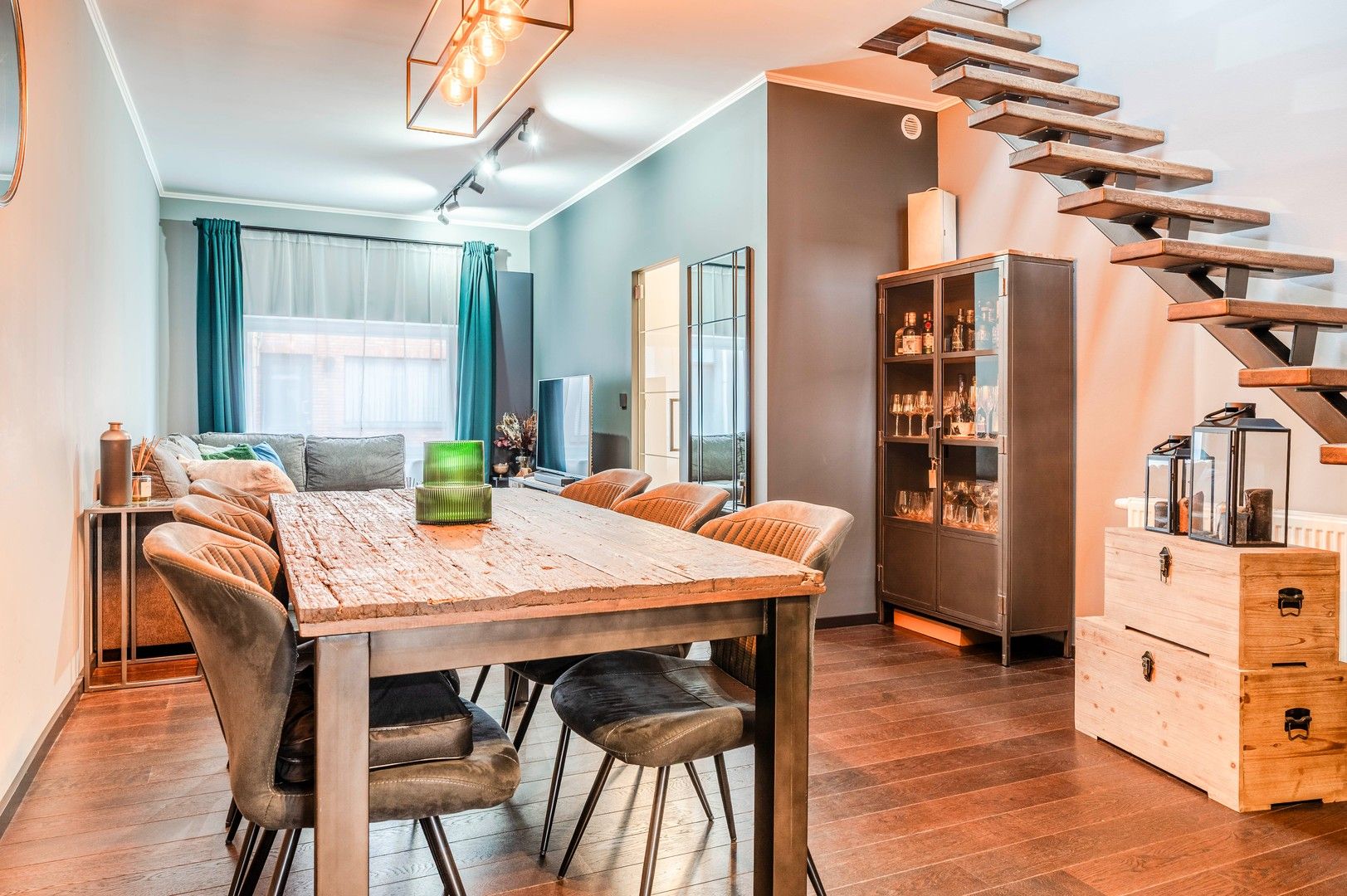 Gezellige starterswoning met garage. foto 2