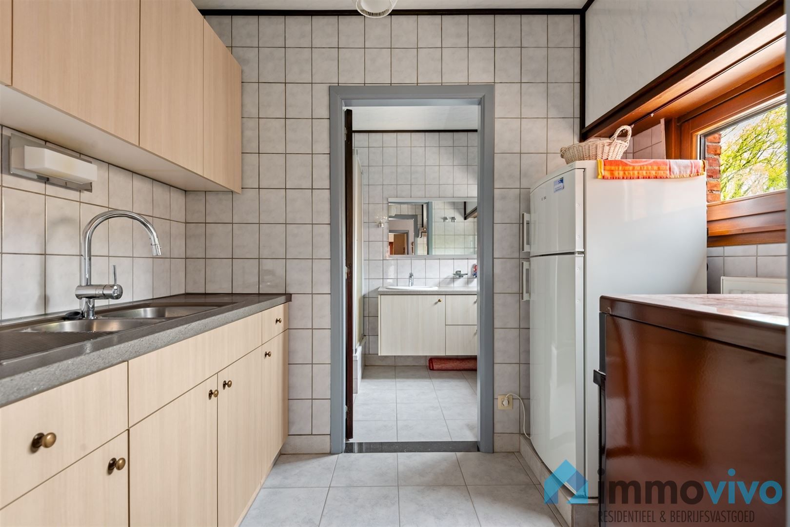 Leuke woning met renovatiepotentieel nabij het centrum foto 14