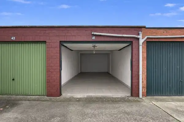 Gelijkvloers appartement met 4 slaapkamers (EPC C-F) foto 29