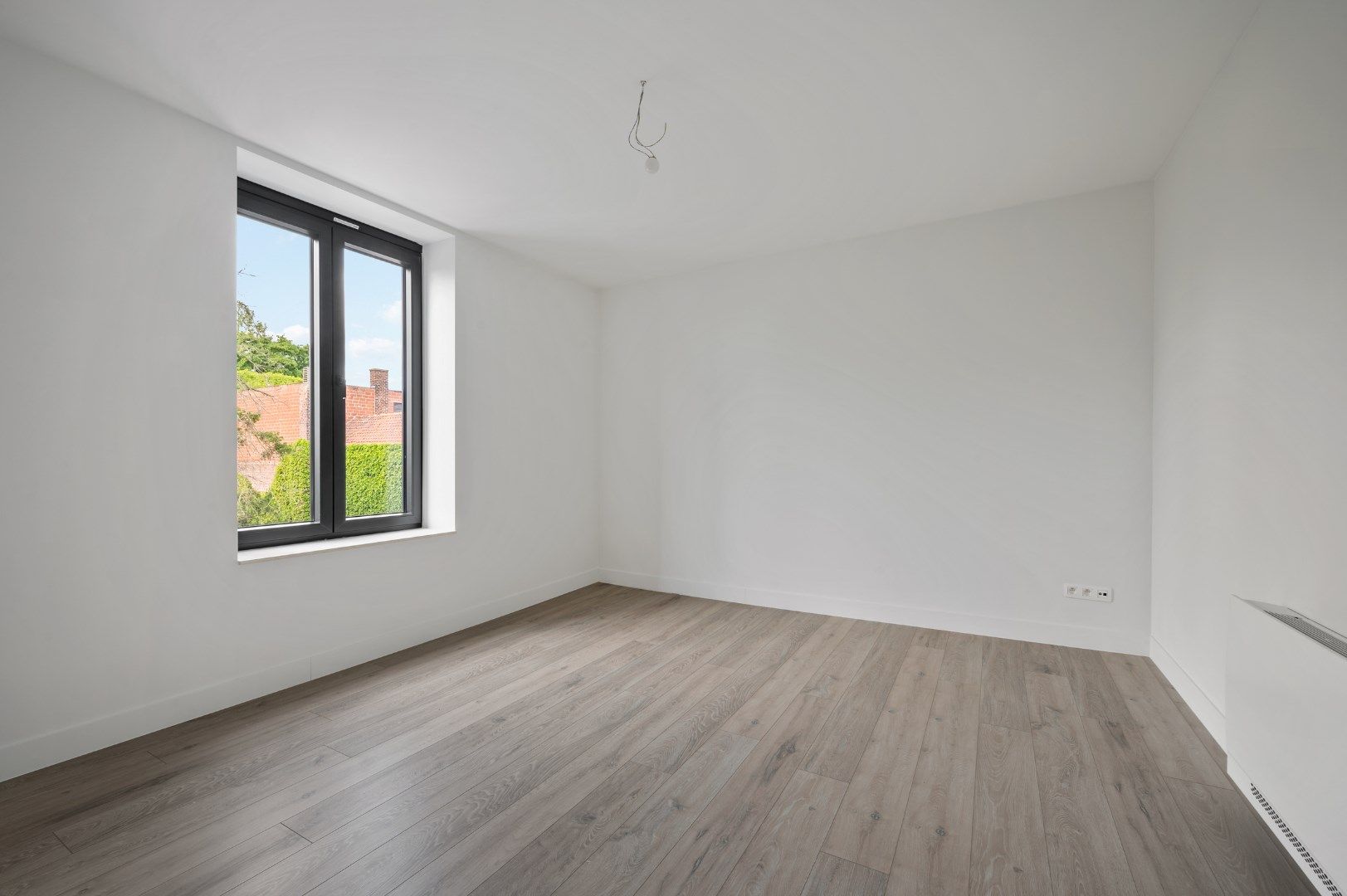 ENERGETISCHE HOOGSTAANDE GERENOVEERDE WONING MET VERWAMRD ZWEMBAD foto 17