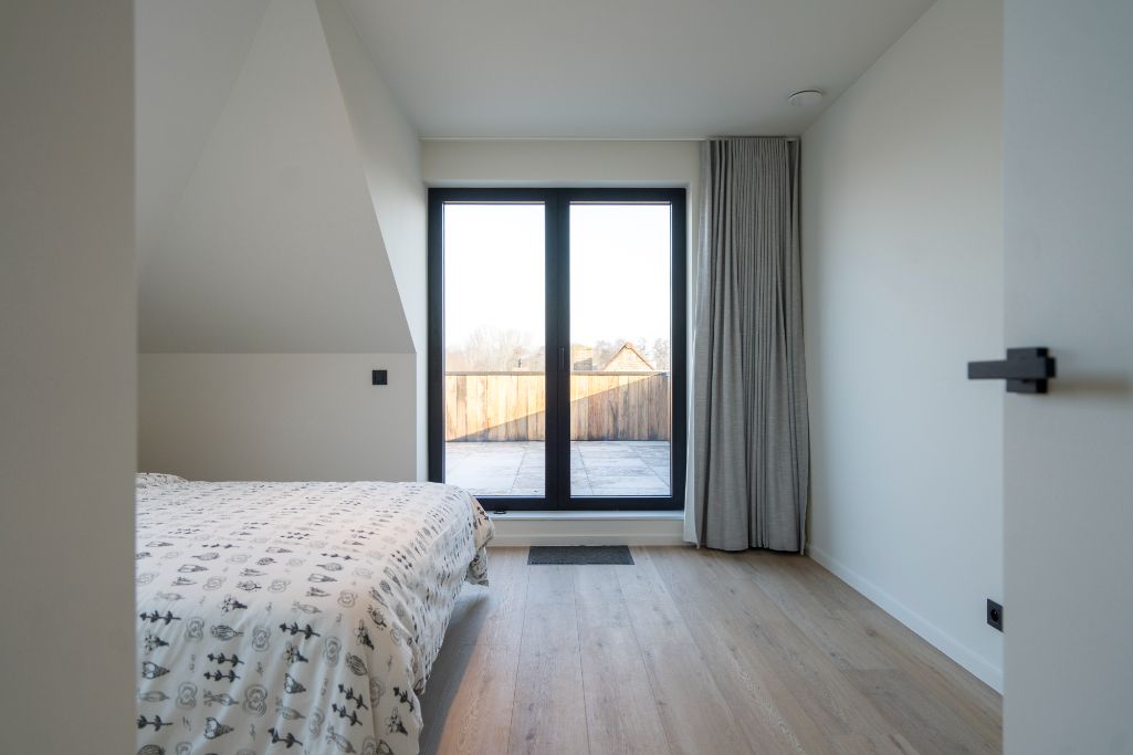 Zeer mooi afgewerkte penthouse in het centrum van Zonnebeke met 3 slaapkamers en 60m² terrassen foto 10