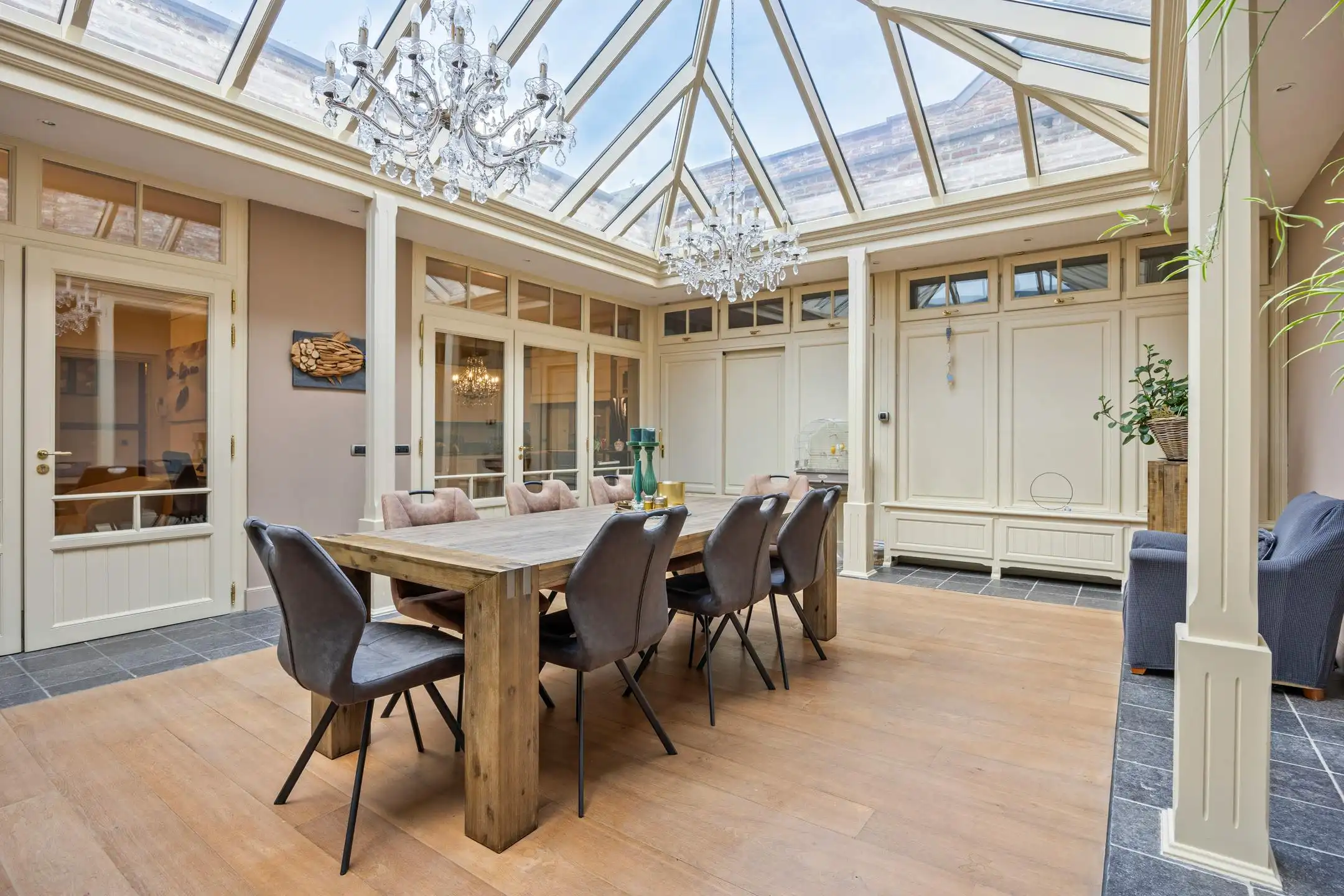 Uniek stadspand met dakterras in centrum Maaseik foto 10