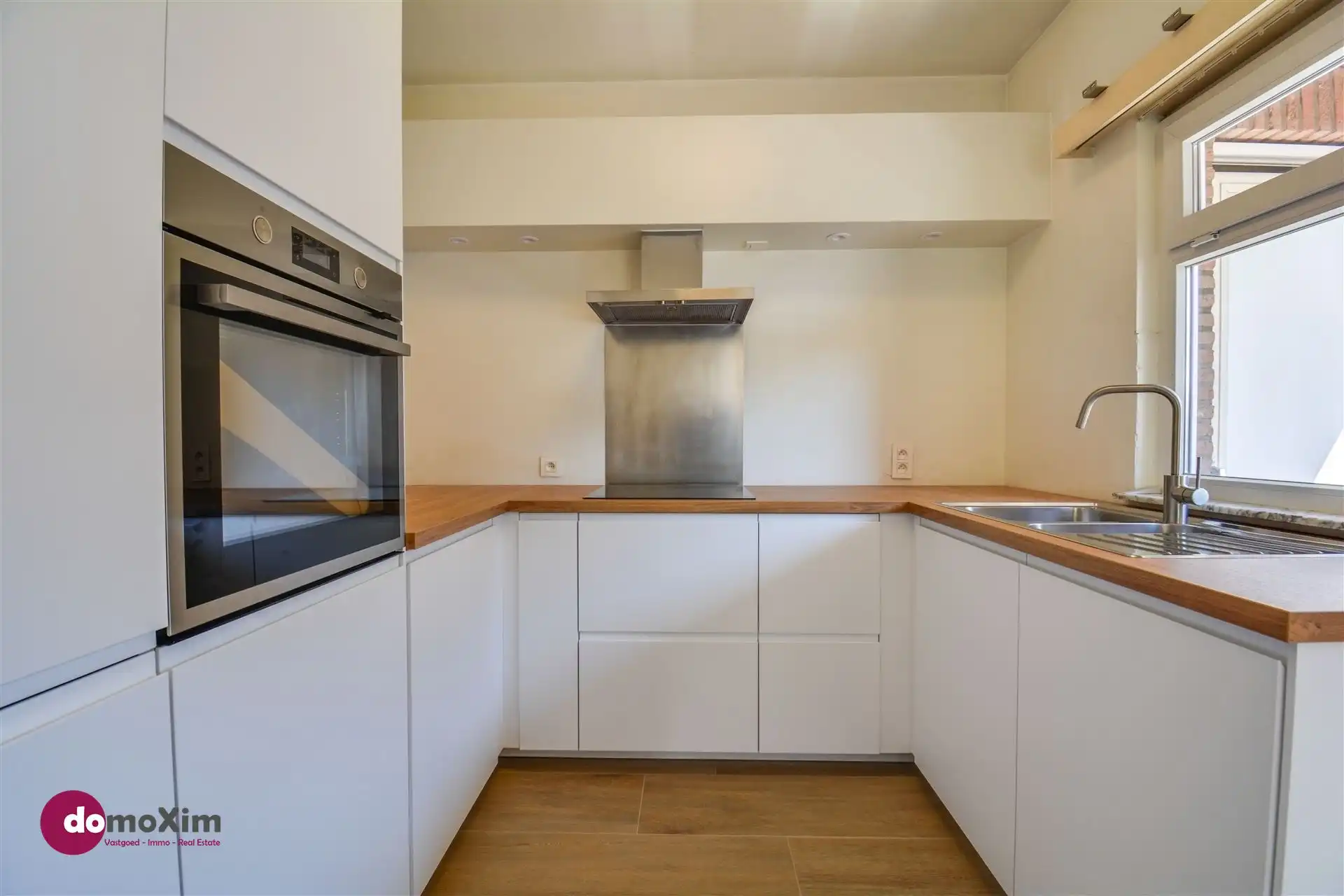 Ruim appartement met 2 slaapkamers gelegen aan de vaart foto 8