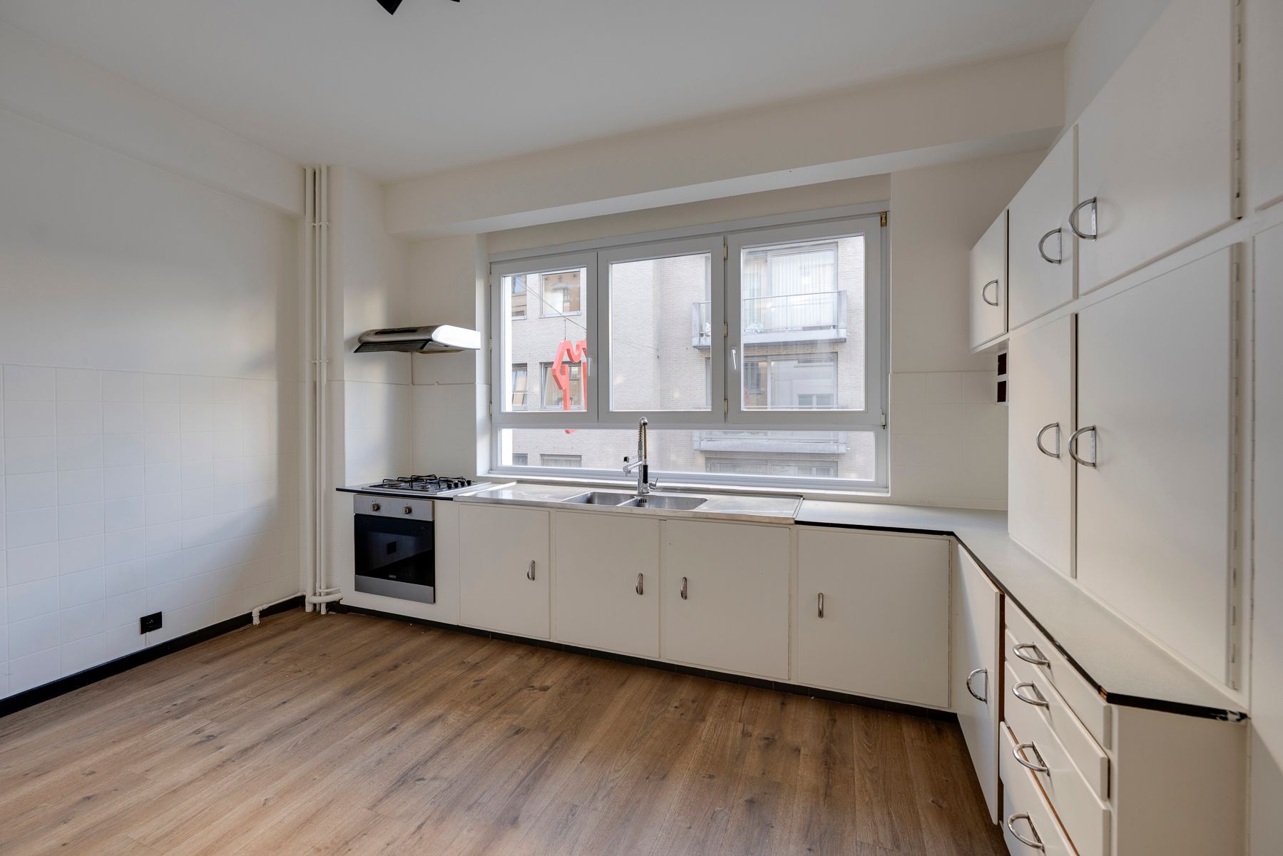 Instapklaar 3-slaapkamerappartement met terras foto 2