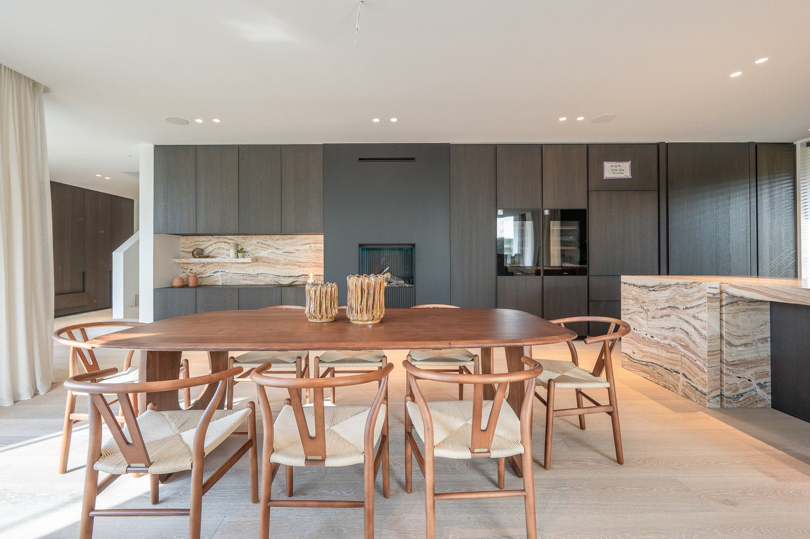 Uitzonderlijke luxueuze nieuwbouwvilla met zwembad in een residentiële buurt te Knokke foto 12