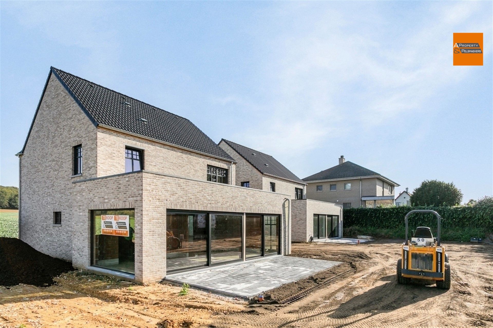 Nieuwbouwwoning met 4 slaapkamers foto 7