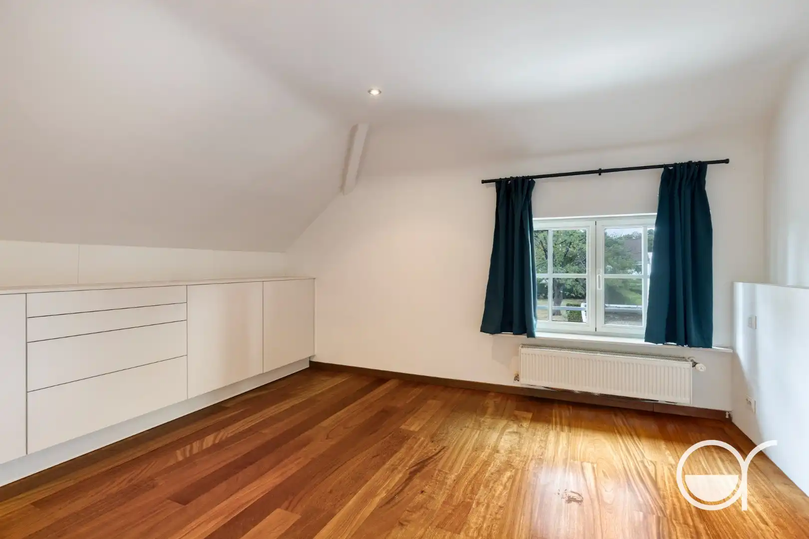Charmante woning met mooie tuin foto 8